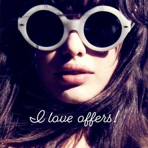 Offer up!! 💋 let’s make a deal